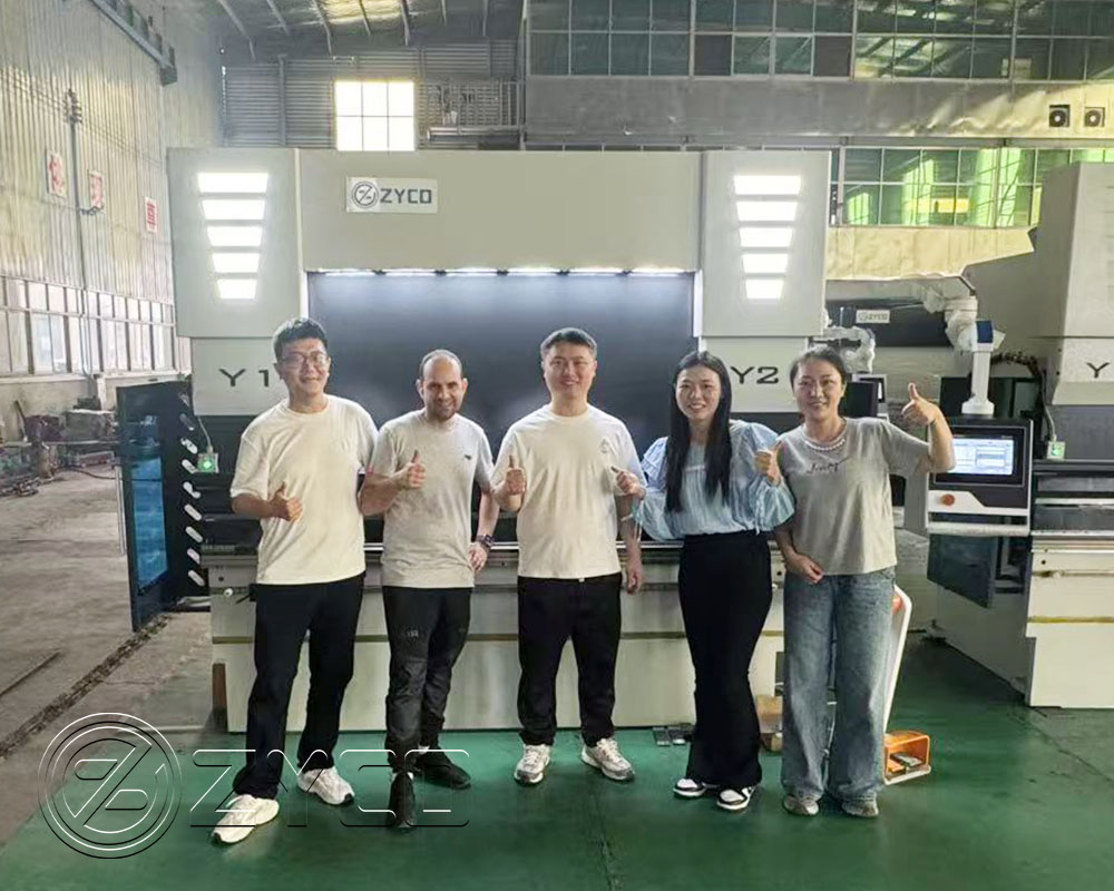 The customer visited the factory for the second time to achieve win-win cooperation