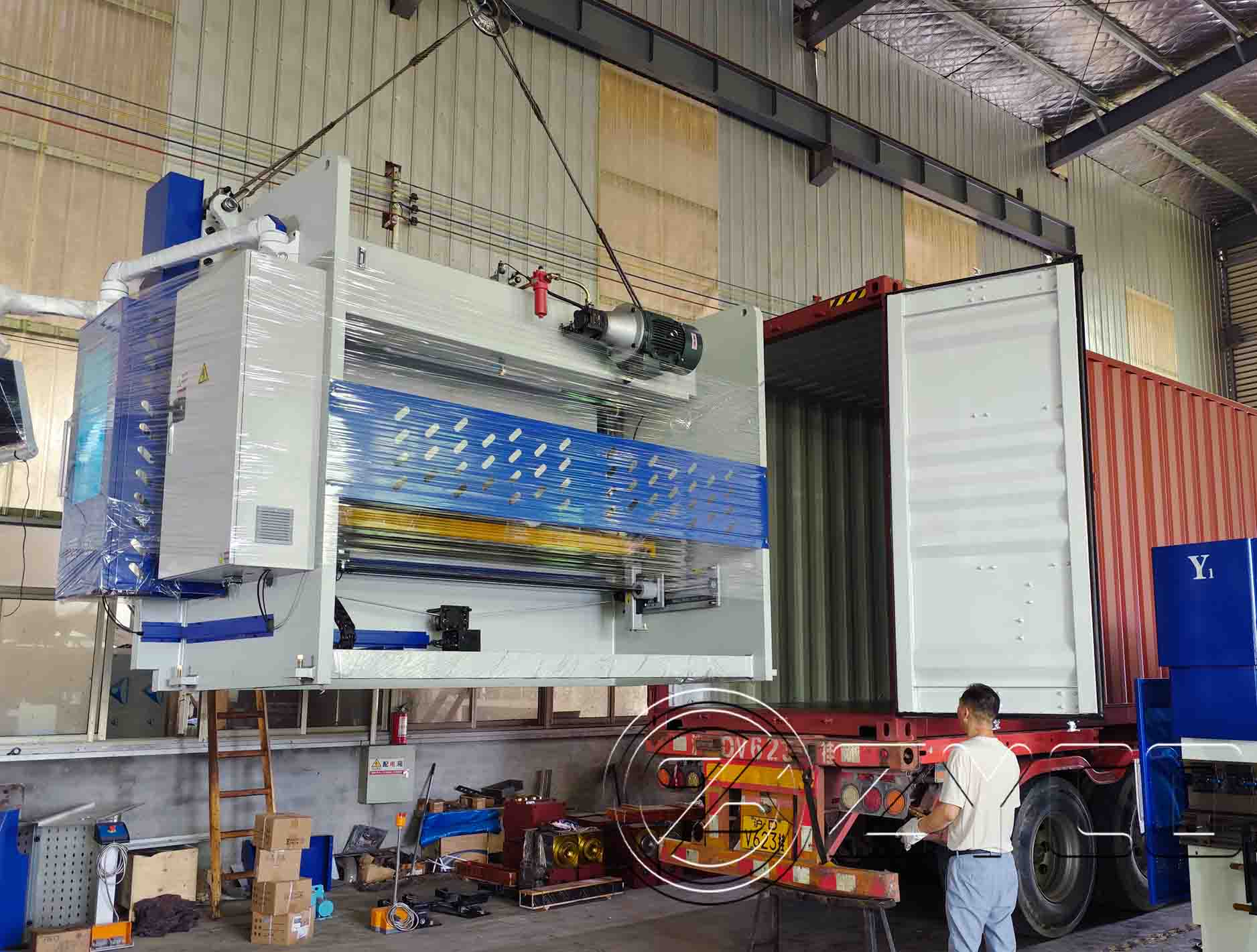 hydraulic shearing machine